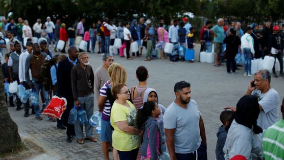 cape town water queue